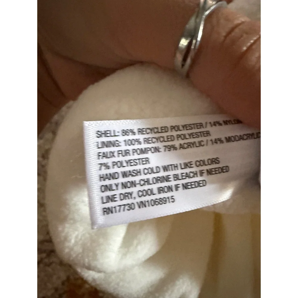 Art Class Cream White Cable Knit Beanie Faux Fur Pom Pom Fleece Lined OSFM